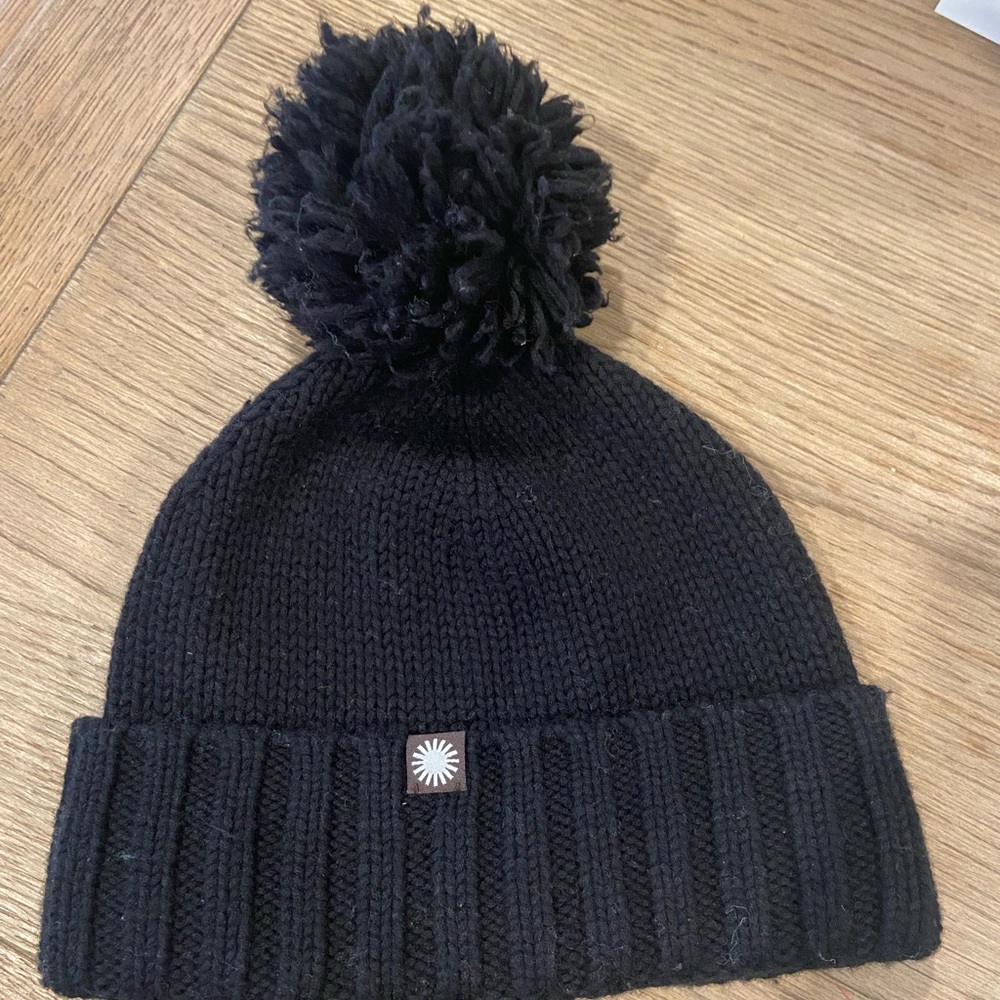 Black Womens Ugg Hat